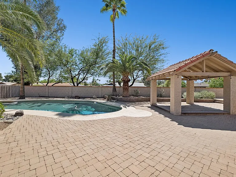 4319 E Lupine Ave — Photo 32