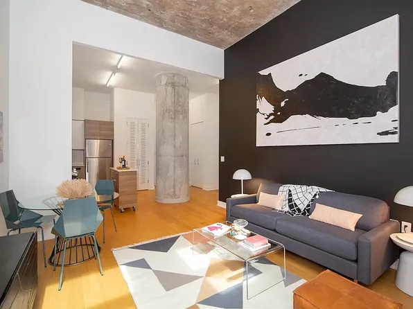 4322 Queens St, Long Island City, NY