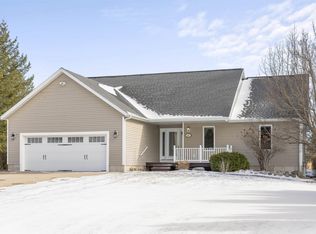 889 Jayrogers Ct, Traverse City, MI 49696