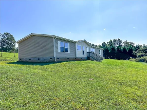 307 Romie Snow Rd, Dobson, NC 27017