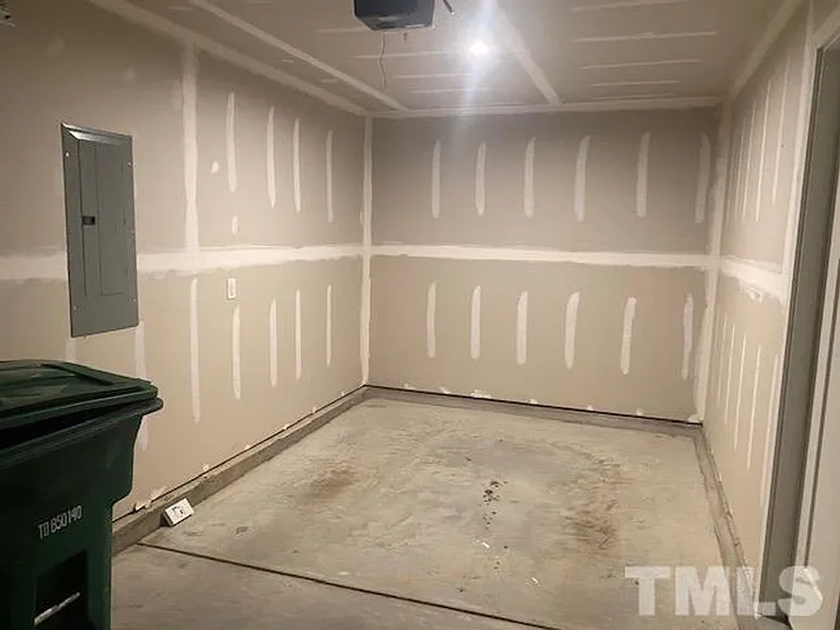 511 Autumn Cure Ct — Photo 14