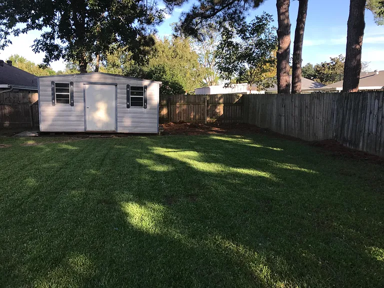 306 Breton Dr — Photo 5