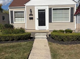 1653 Cole St, Birmingham, MI 48009