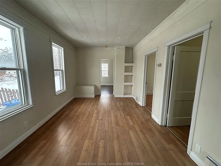 1473 S Cameron Blvd — Photo 4