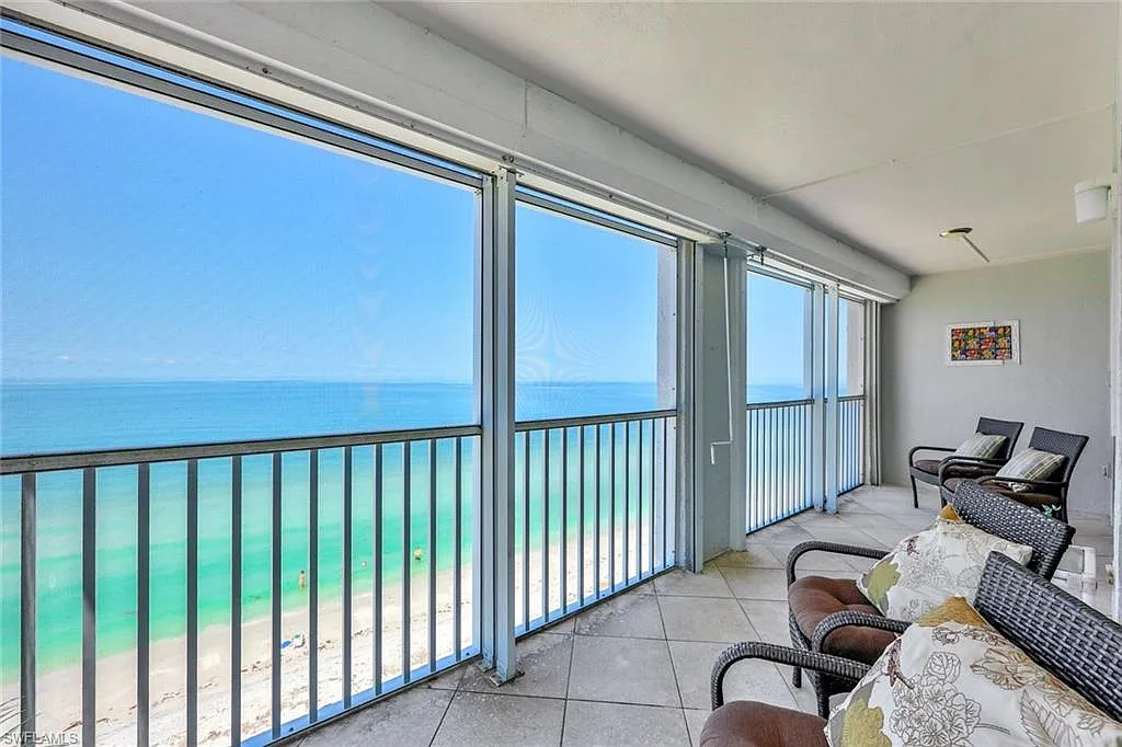 2 bed, 2.0 bath, 1089 sqft, $3,300 — Photo 1