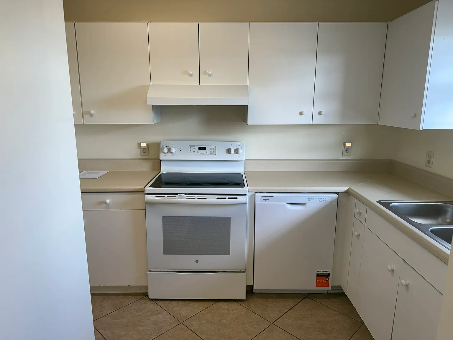 2 bed, 1066 sqft, $1,200 — Photo 4