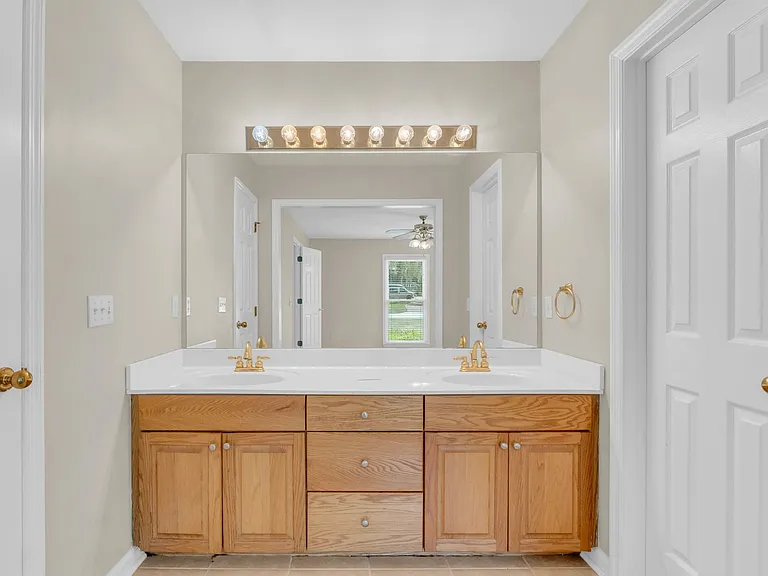 4838 Rolling Meadows Ln — Photo 17