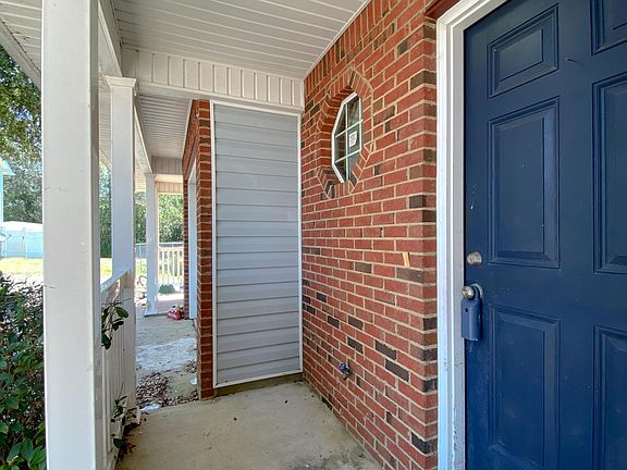 4th image of 266 Swaying Pine Ct