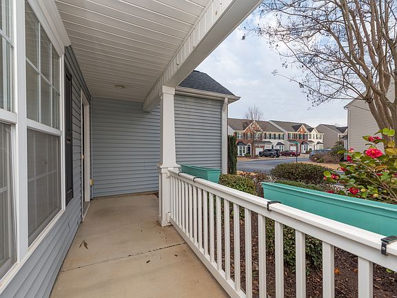 5th image of 306 Juniper Bend Cir