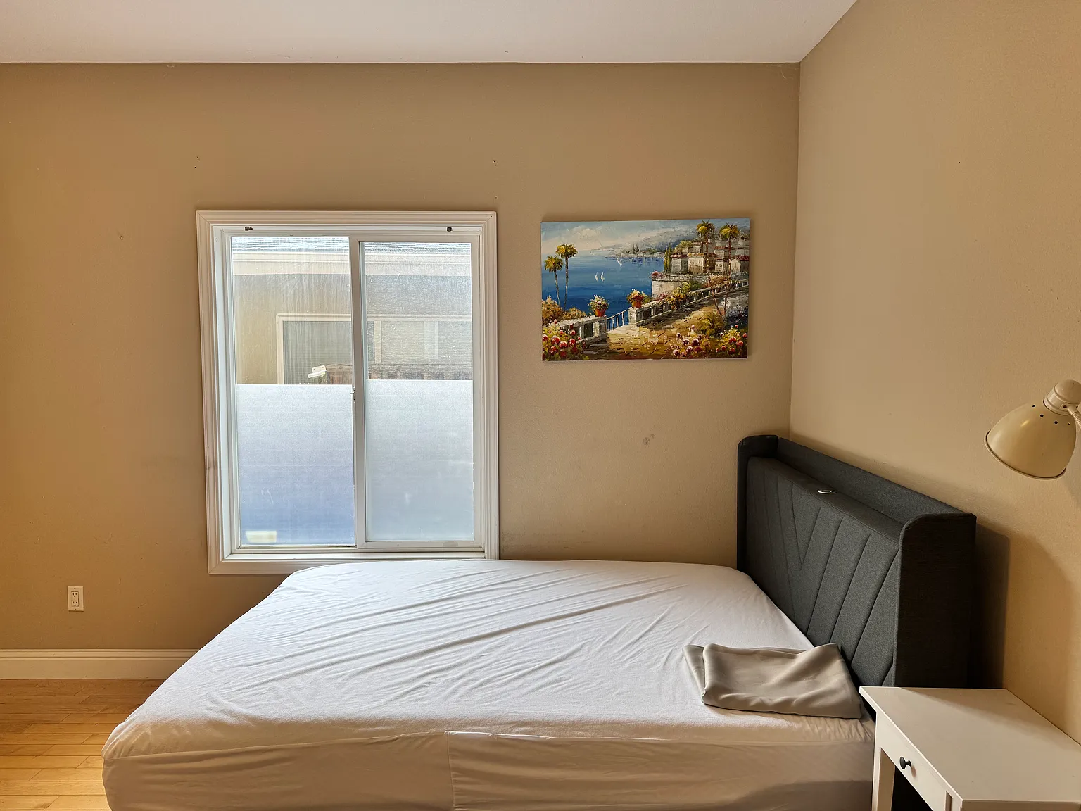 1 bed, 3000 sqft, $2,300 — Photo 1