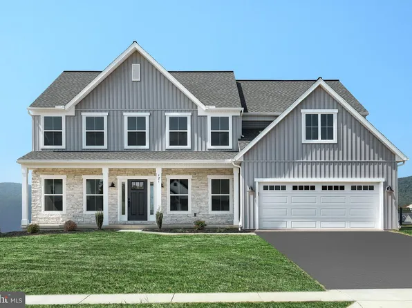 121 S Mountain Dr, Carlisle, PA 17013