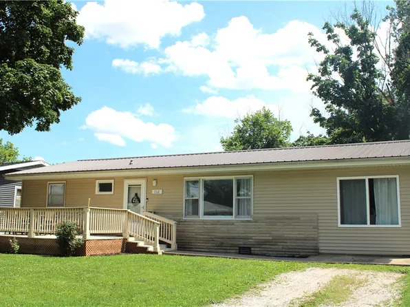 1512 W North 2nd St, Shelbyville, IL 62565