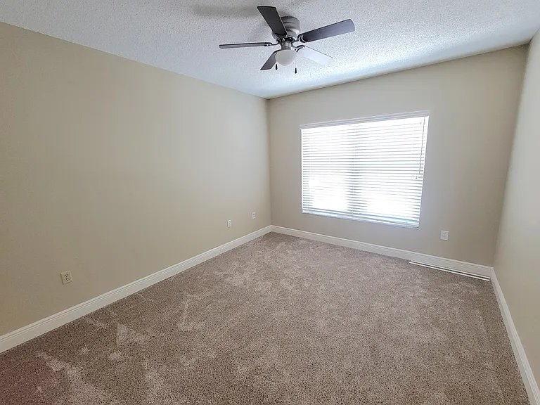 4220 Pinebrook Cir #14 — Photo 13