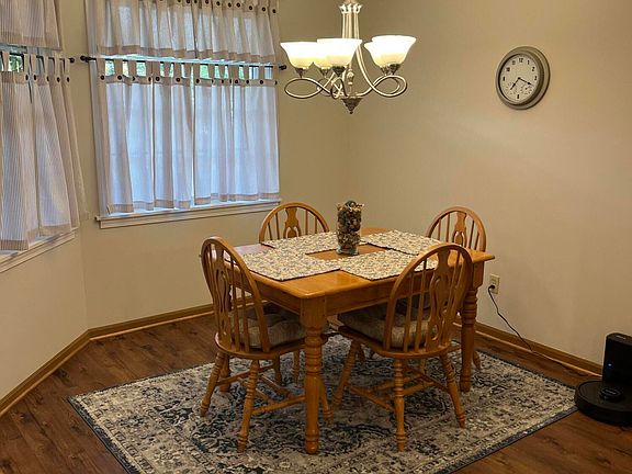 2nd image of 1676 Jonquil Dr