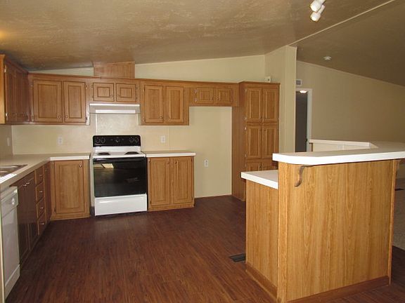 4th image of 200 Saint Paul St