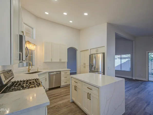 14672 W WHITTON Avenue, Goodyear, AZ 85395