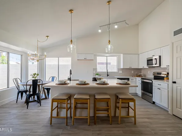 1652 E ERIE Street, Chandler, AZ 85225