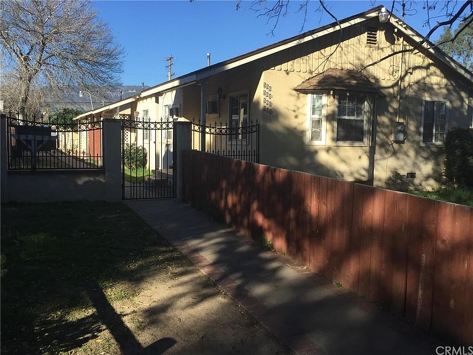 1st image of 556 W 21st St