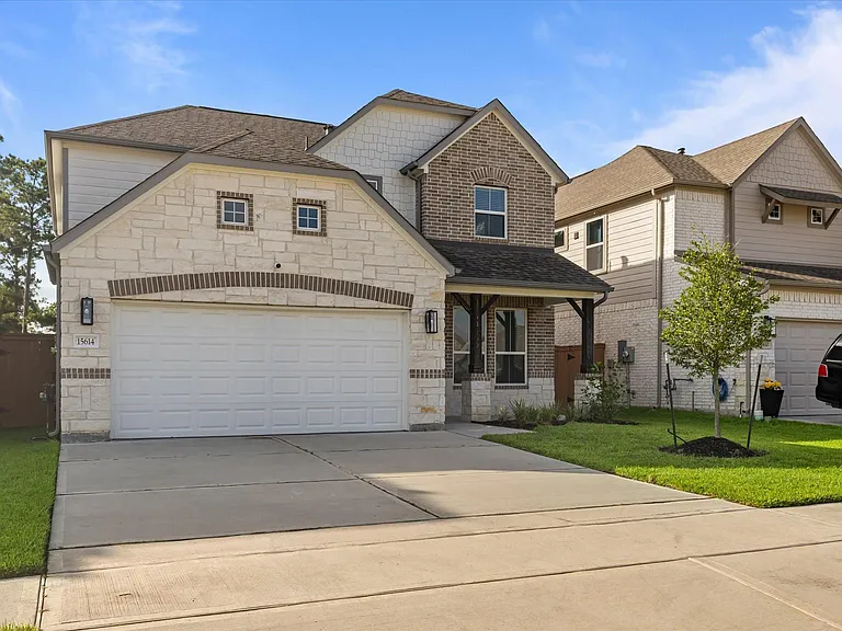 15614 Countesswells Dr — Photo 2
