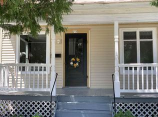 253 West St, Juneau, WI 53039