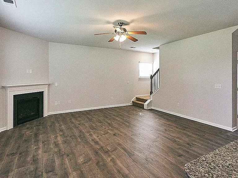1025 Josh Ct — Photo 8