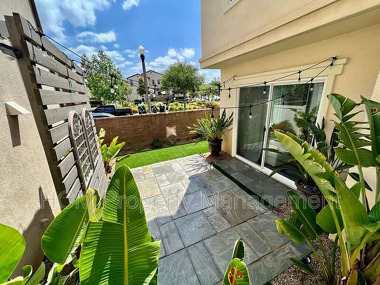 33 Maduro St — Photo 38