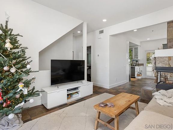 5th image of 410 W San Marcos Blvd Unit 122