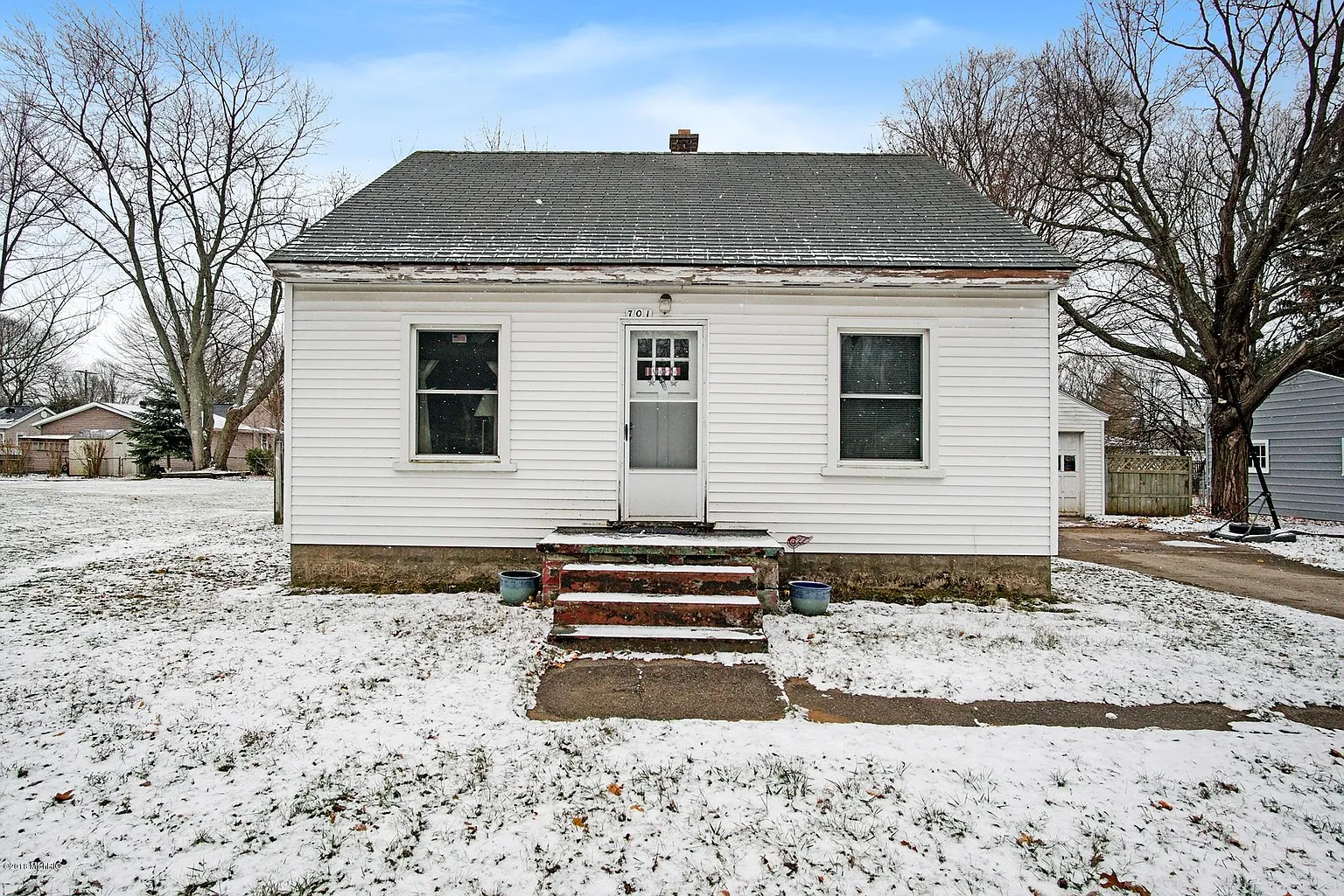 701 Aue Rd photo 1