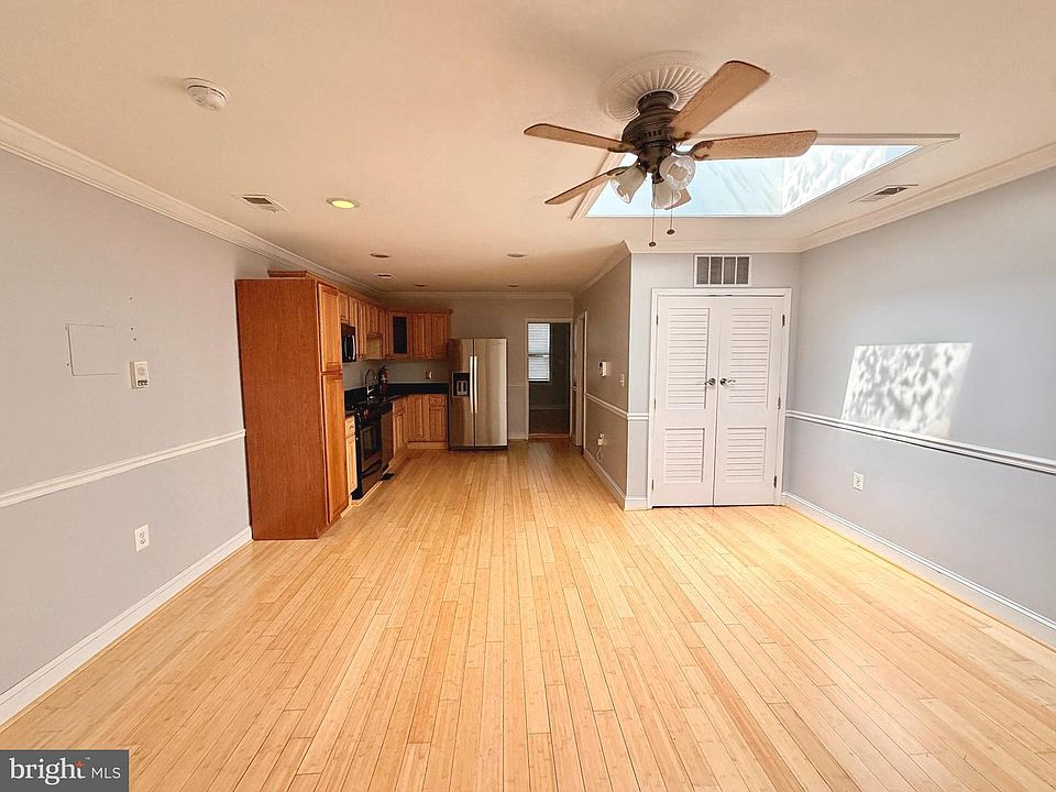 1st image of 1840 D St NE APT 4