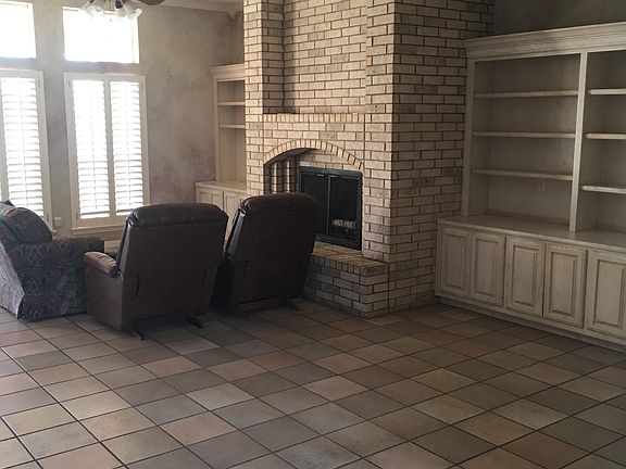3rd image of 7911 Glasgow Dr