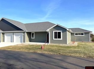 150 Terrace Vw E, Mankato, MN 56001