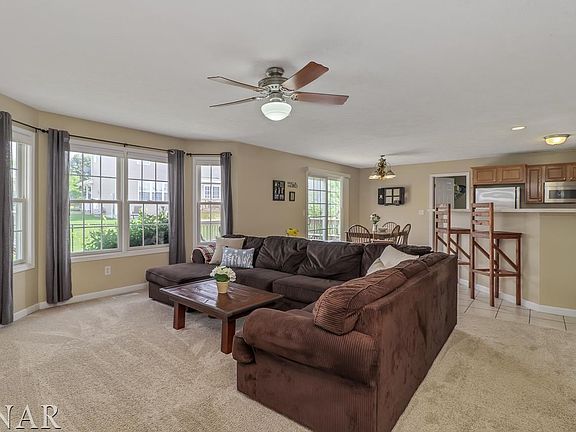 5th image of 24 Rock Garden Ct