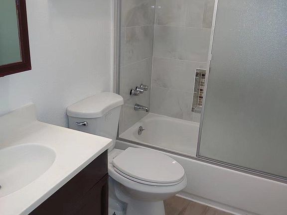 3rd image of 1681 Janrick Ave