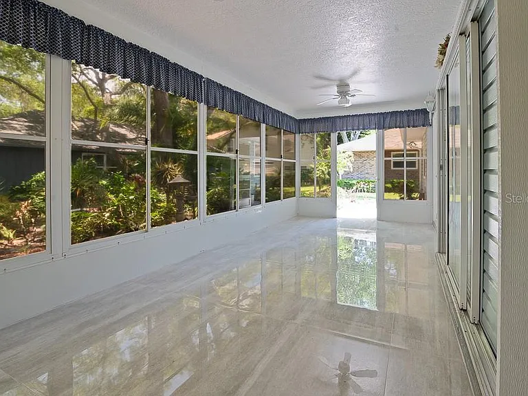 6908 Arbor Oaks Cir — Photo 42
