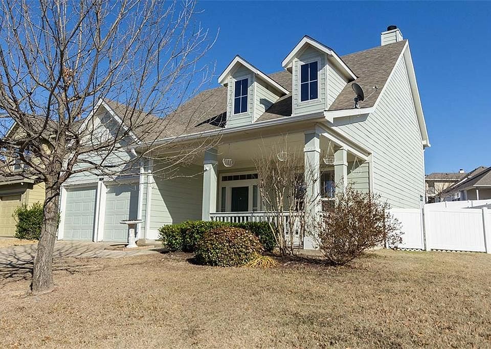 1st image of 213 Creekview Dr