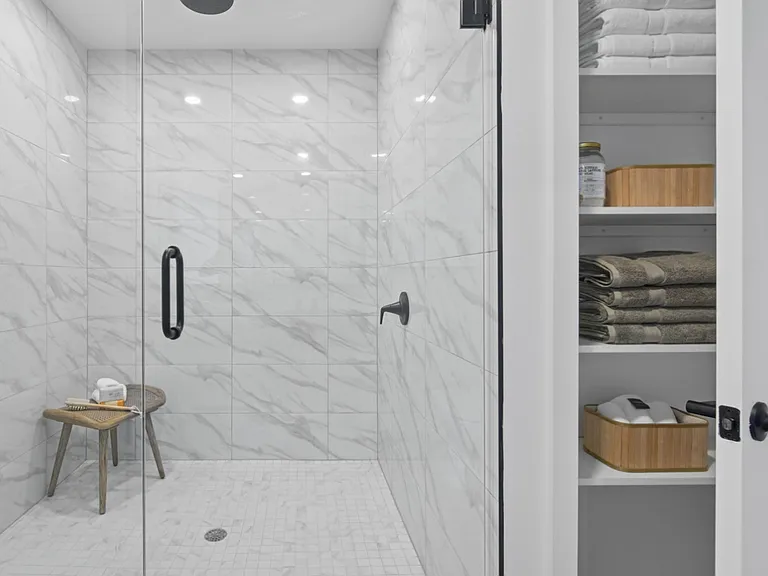 Aura North Miami Beach — Photo 12