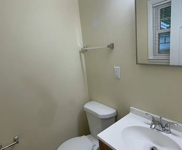 406 Bryan St — Photo 27