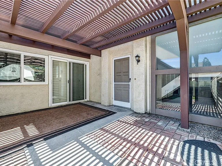5598 E Vista Del Rio — Photo 4