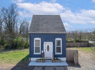 22 S 15th St, Belleville, IL