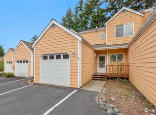1250 SW Heller St APT C3, Oak Harbor, WA