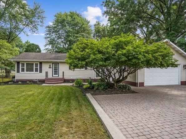 2746 Mogadore Rd, Akron, OH 44312