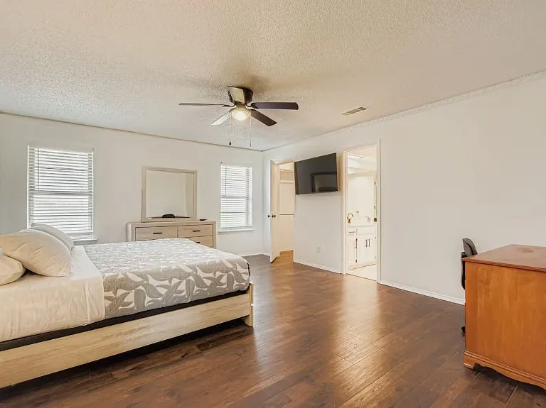 1711 Windsong Trl — Photo 19