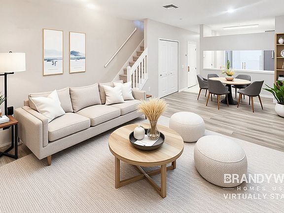 4th image of 2462 Lake Woodberry Cir