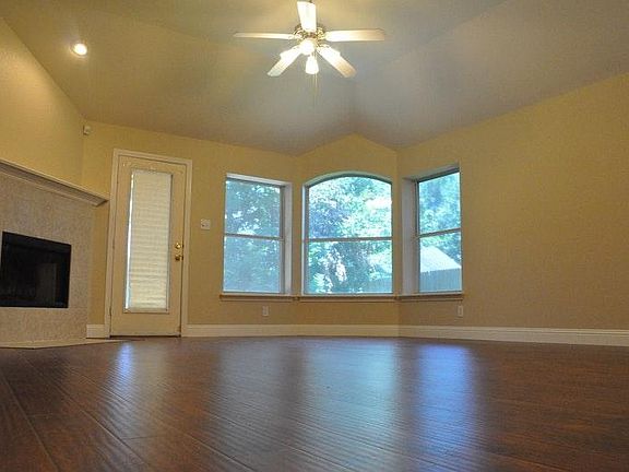 5th image of 3504 Marquette Dr