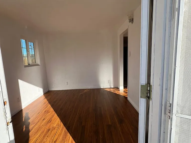 49502 Michael Ave — Photo 3