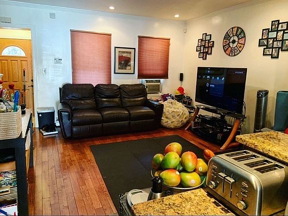 3rd image of 11133 145th St