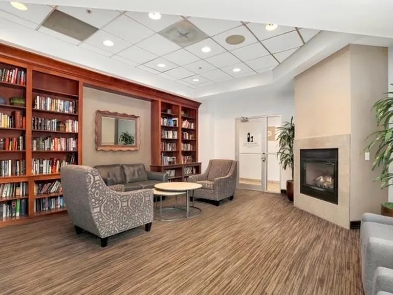 545 N Dearborn St #1903 — Photo 21