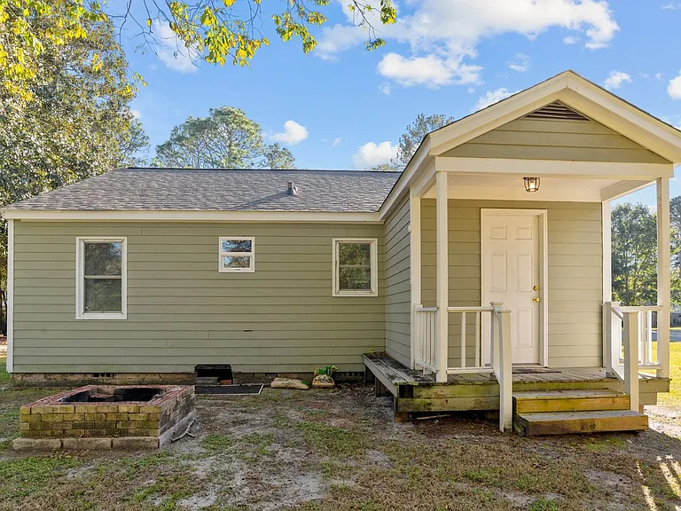400 Sandy Point Rd — Photo 17