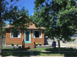 721 8th Ave NE, Devils Lake, ND 58301