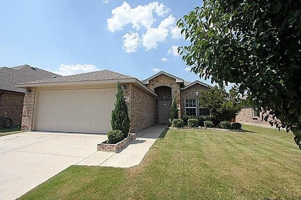 1st image of 2417 Clairborne Dr